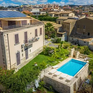 Rosaria 3* Noto