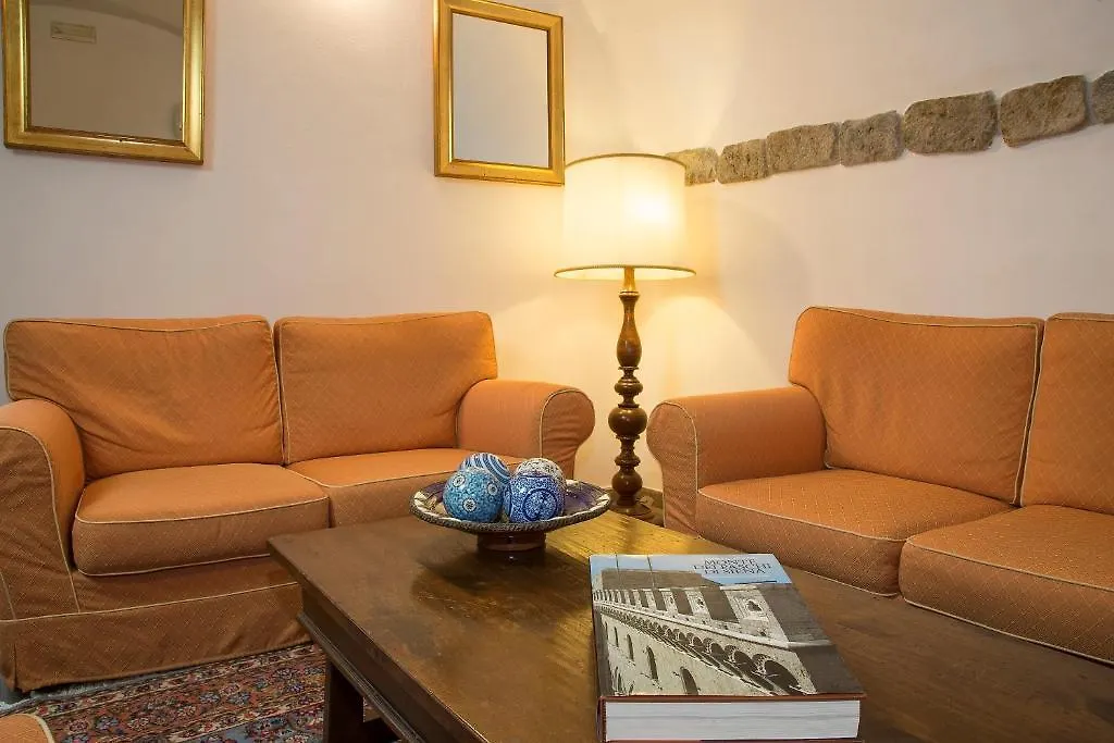 Piccolo Hotel Etruria Siena 2*,
