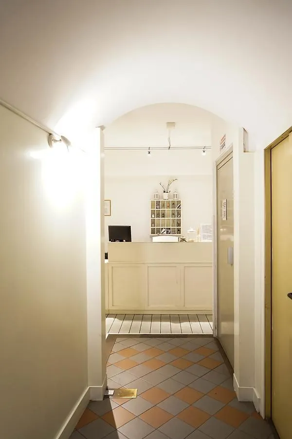 **  Piccolo Hotel Etruria Siena İtalya